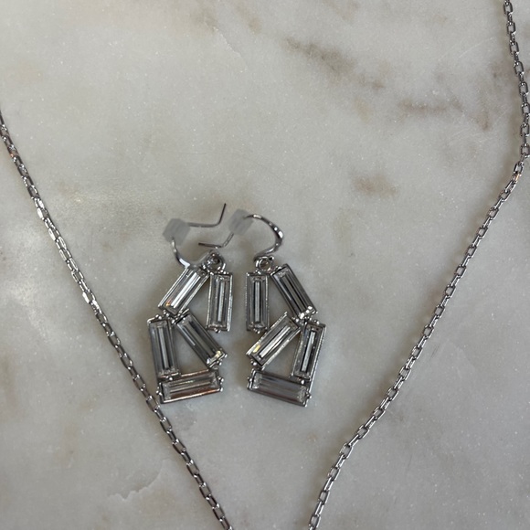 Swarovski touchstone crystal pendant necklace set - Picture 3 of 5